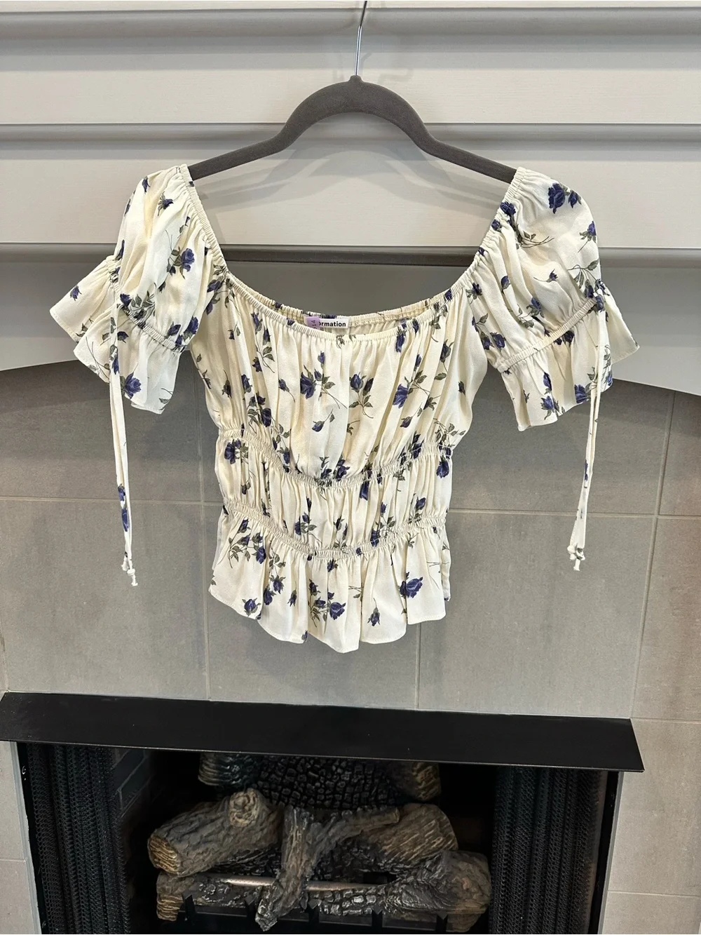 Reformation Solis Cream Floral Smocked Peplum Top sz. medium